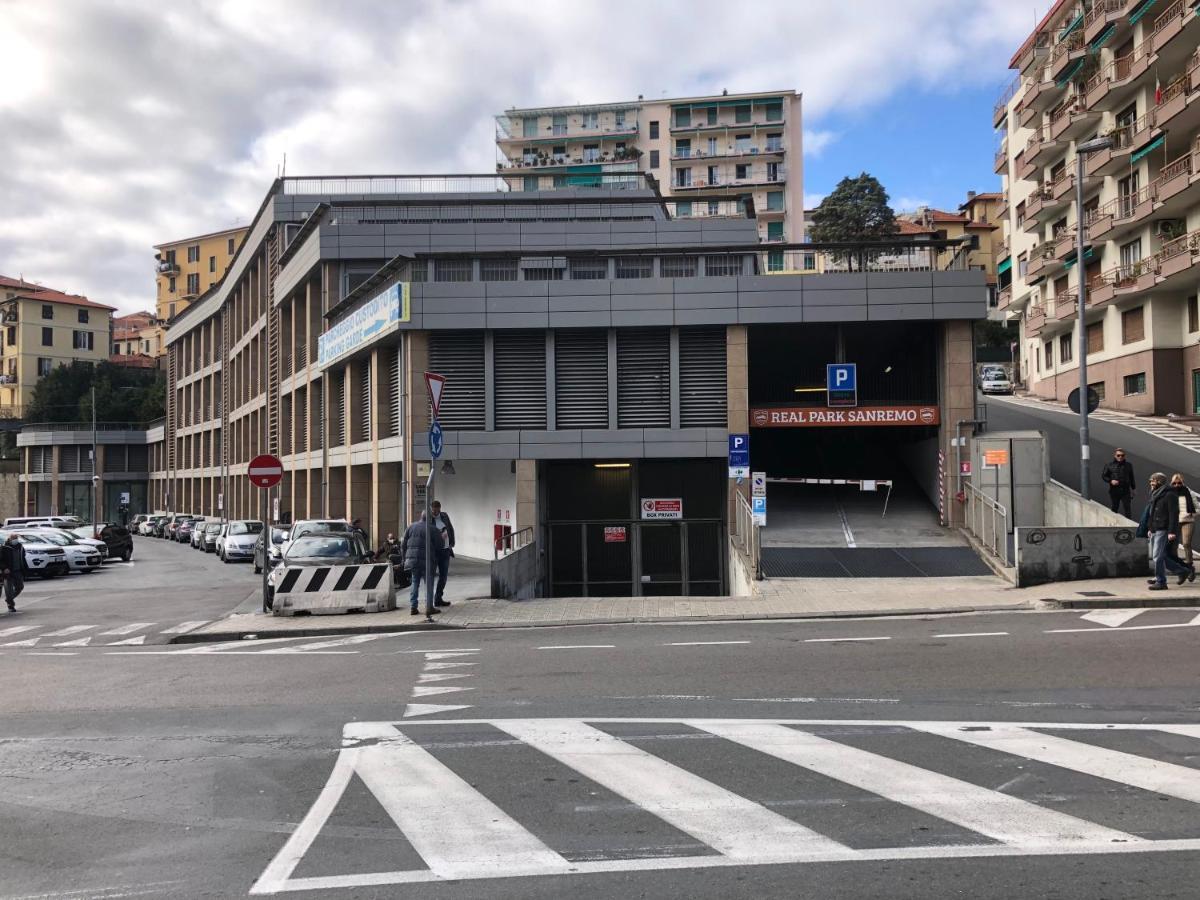 Appartamento Ai Piedi Della Pigna Sanremo Luaran gambar