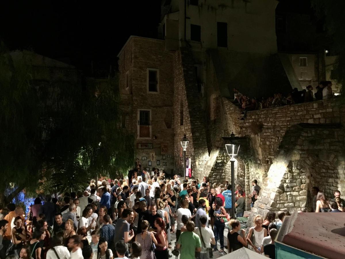 Appartamento Ai Piedi Della Pigna Sanremo Luaran gambar